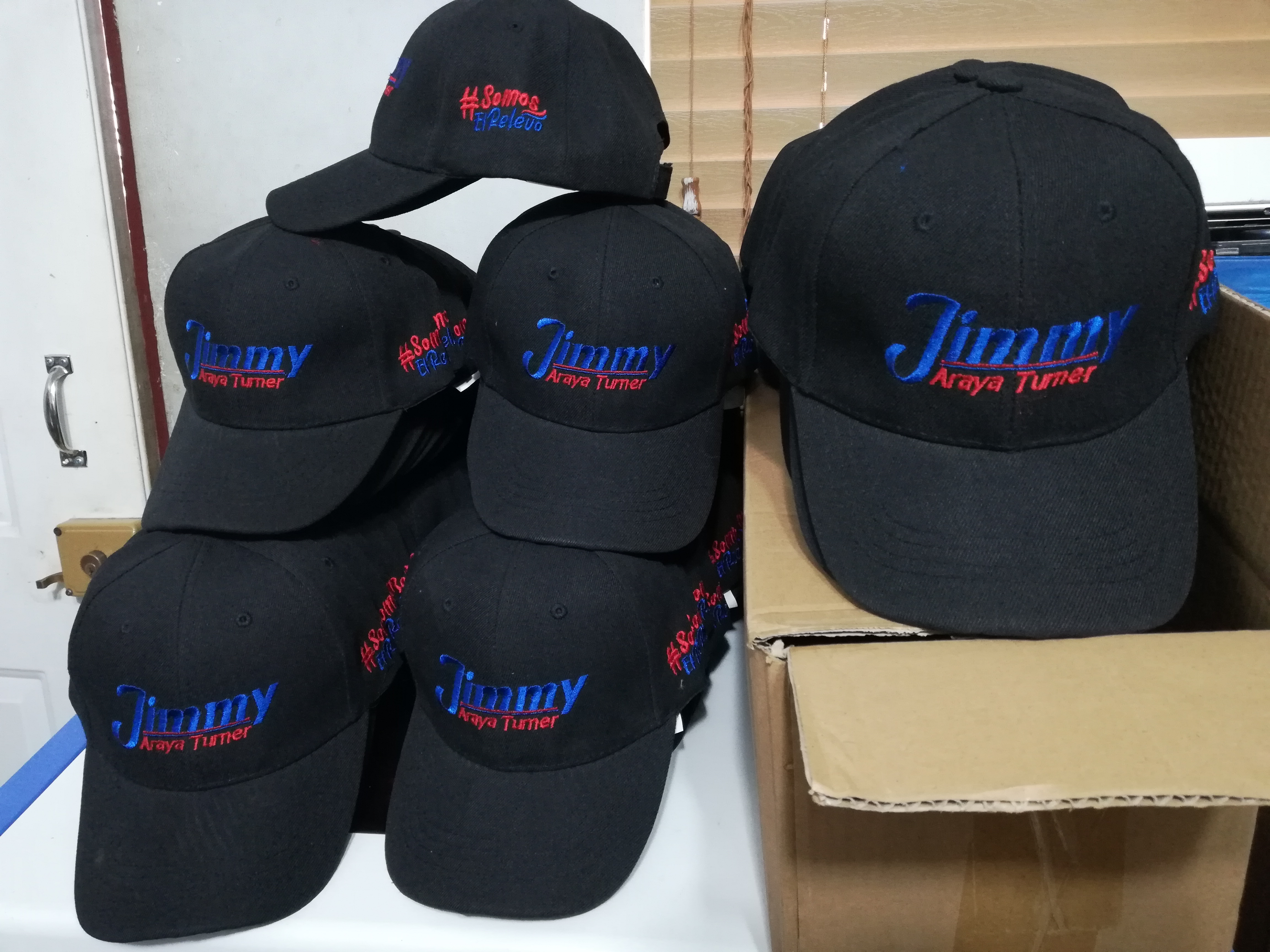 Gorras personalizadas con bordados en Panama
